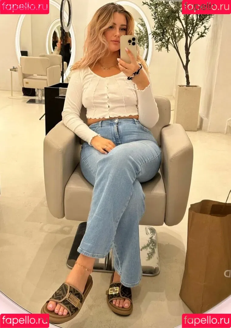 Maren Wolf Onlyfans Photo Gallery 