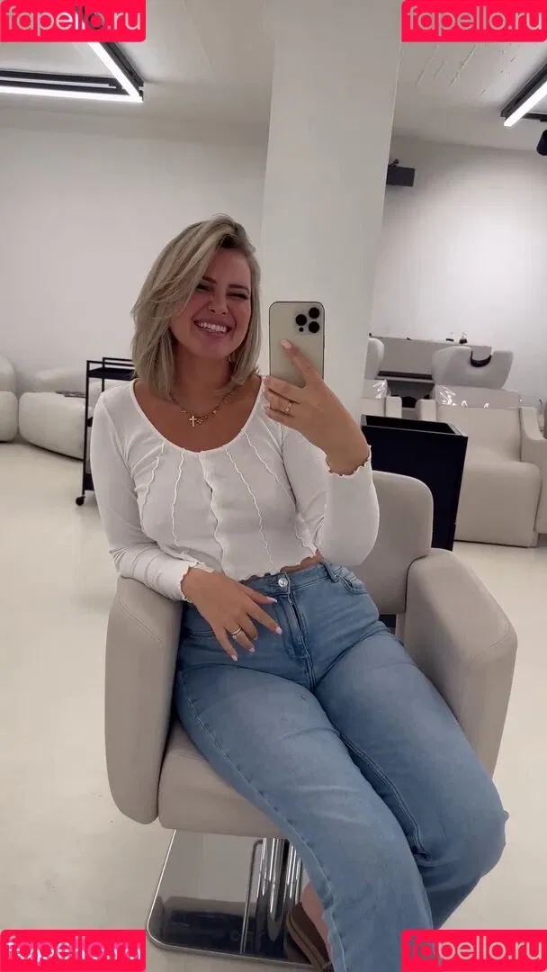 Maren Wolf Onlyfans Photo Gallery 