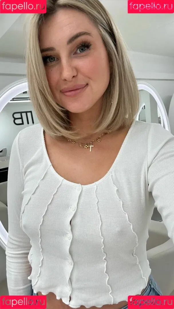 Maren Wolf Onlyfans Photo Gallery 