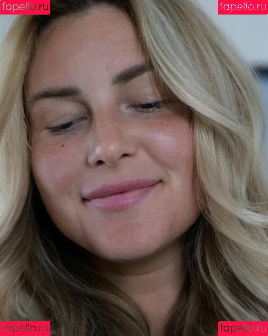 Maren Wolf Onlyfans Photo Gallery 