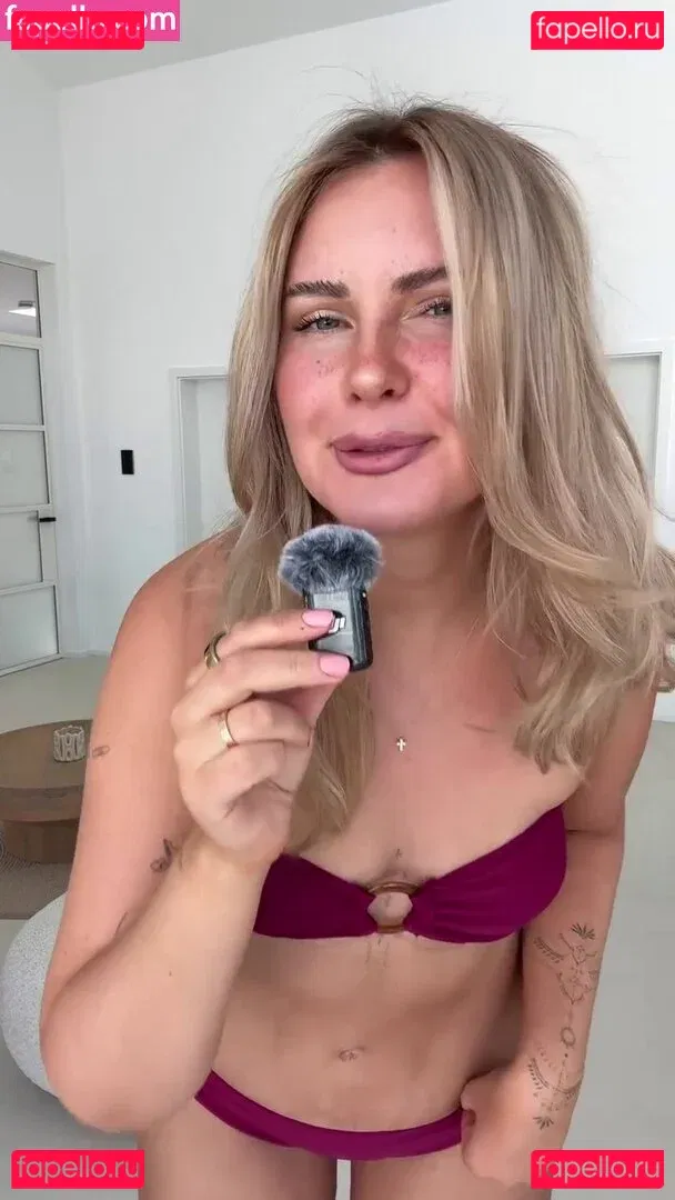 Maren Wolf Onlyfans Photo Gallery 