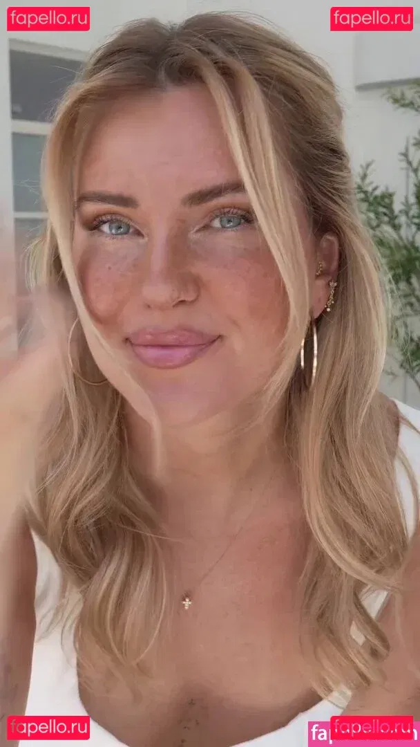 Maren Wolf Onlyfans Photo Gallery 