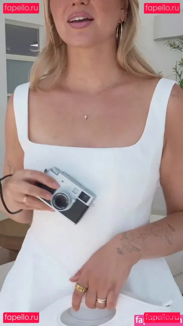 Maren Wolf Onlyfans Photo Gallery 