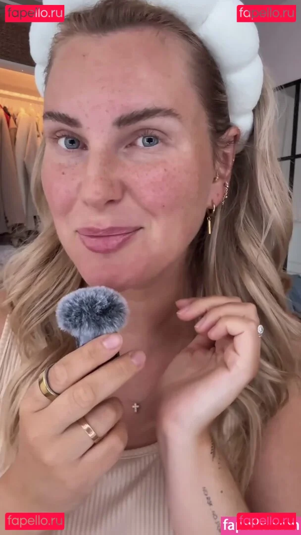 Maren Wolf Onlyfans Photo Gallery 