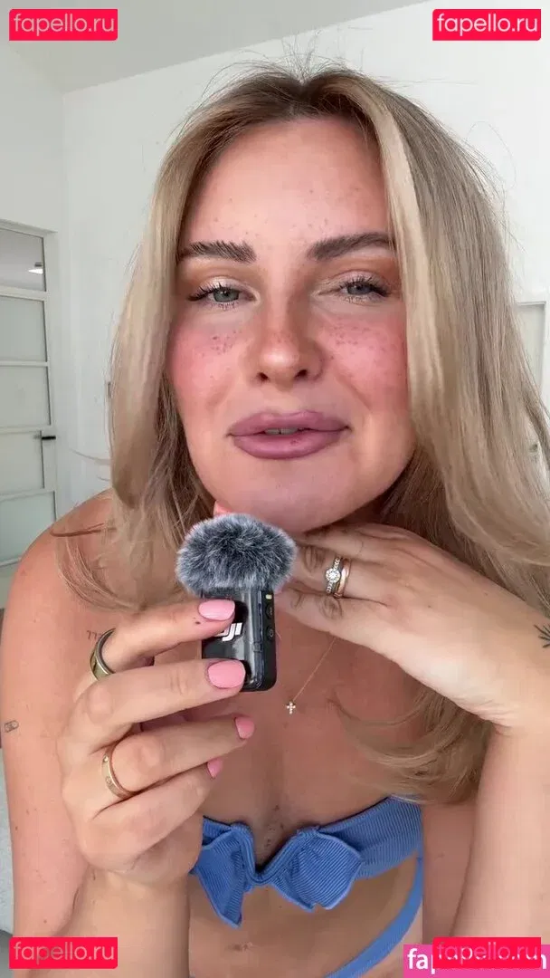 Maren Wolf Onlyfans Photo Gallery 