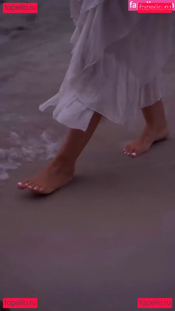 Maren Wolf Onlyfans Photo Gallery 