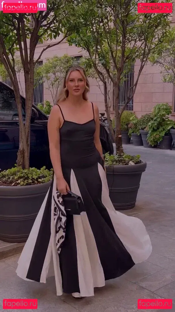 Maren Wolf Onlyfans Photo Gallery 