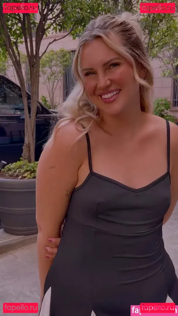 Maren Wolf Onlyfans Photo Gallery 