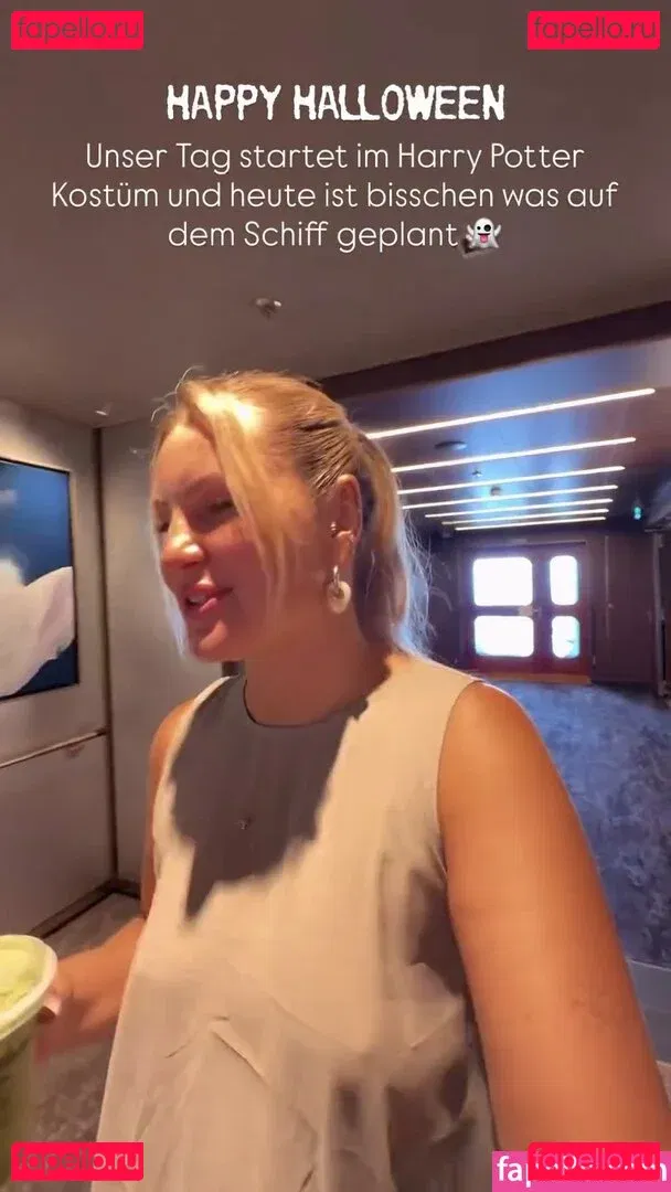 Maren Wolf Onlyfans Photo Gallery 