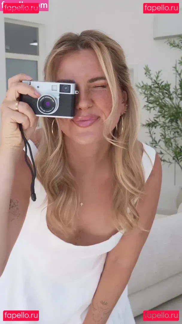 Maren Wolf Onlyfans Photo Gallery 