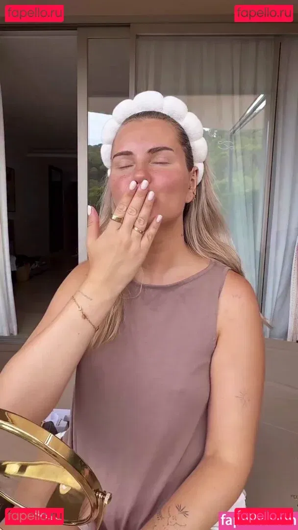 Maren Wolf Onlyfans Photo Gallery 