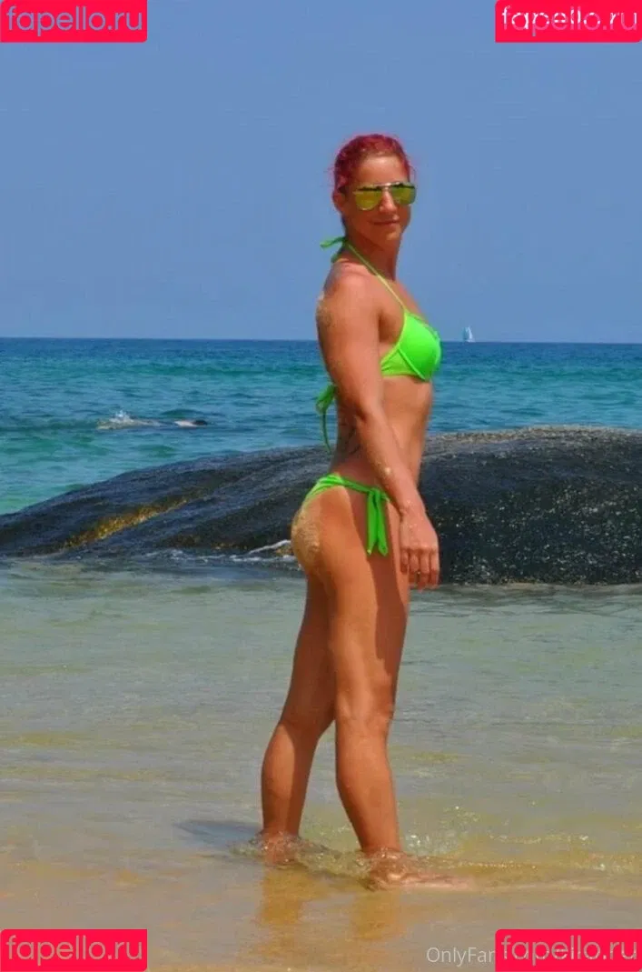 larraphoenix Onlyfans Photo Gallery 