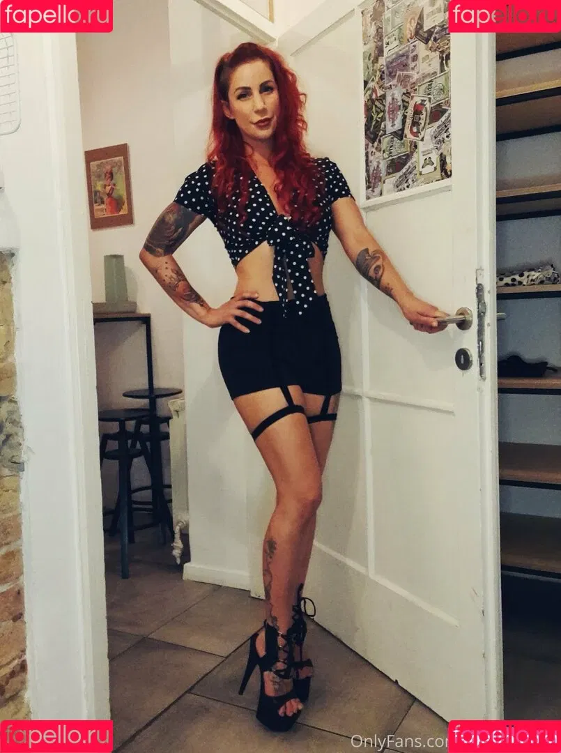 larraphoenix Onlyfans Photo Gallery 