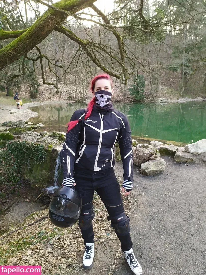 larraphoenix Onlyfans Photo Gallery 