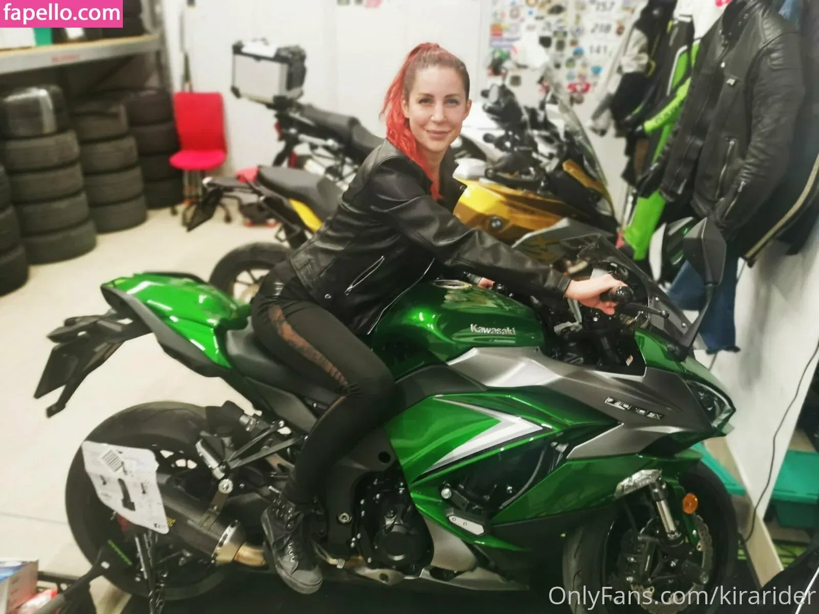 larraphoenix Onlyfans Photo Gallery 