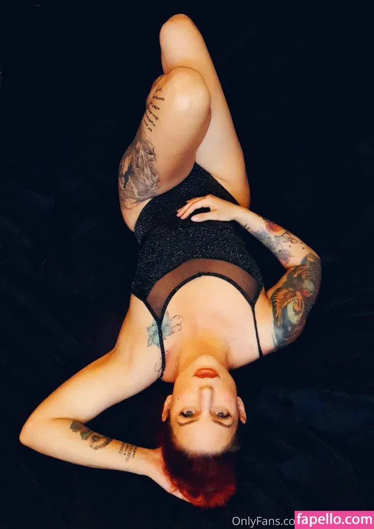 larraphoenix Onlyfans Photo Gallery 