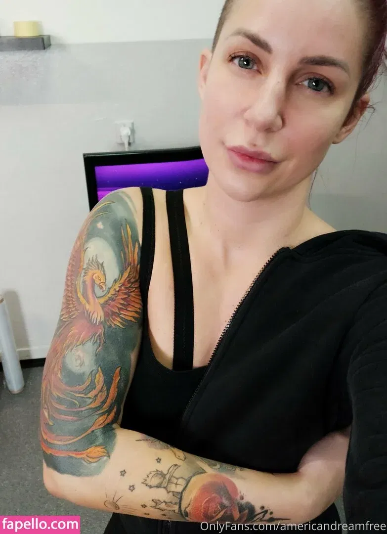 larraphoenix Onlyfans Photo Gallery 