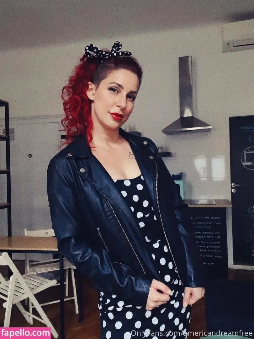 larraphoenix Onlyfans Photo Gallery 