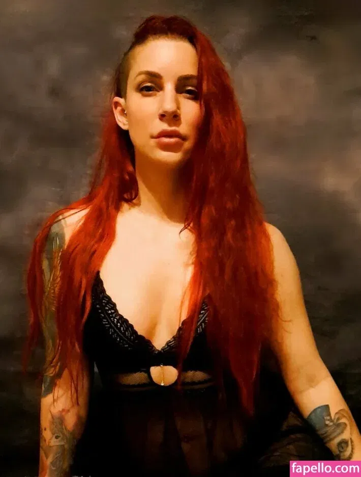 larraphoenix Onlyfans Photo Gallery 