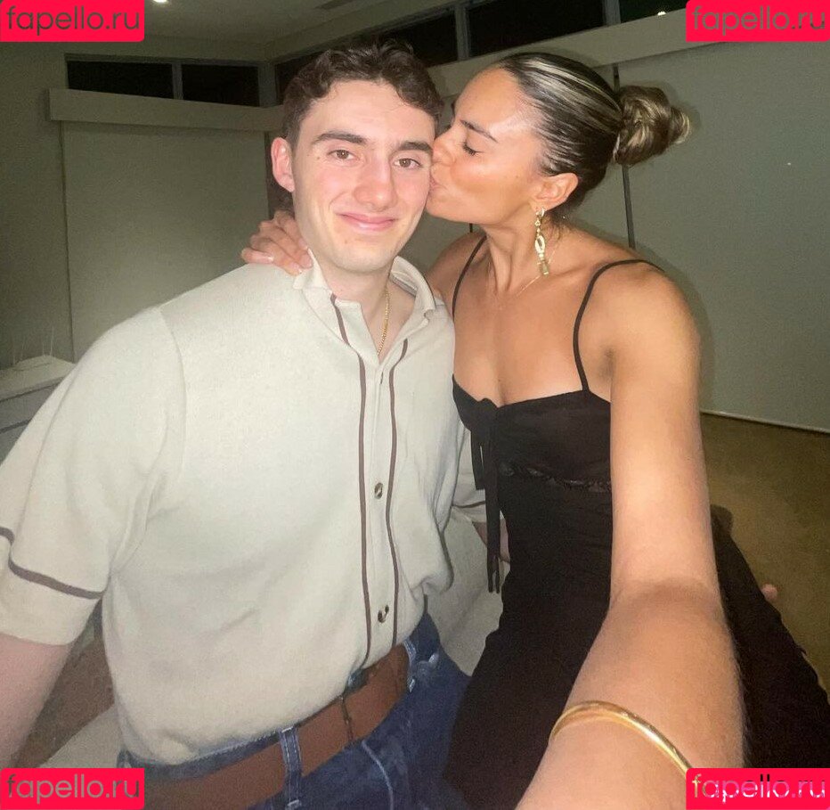 Imogen Russell Onlyfans Photo Gallery 