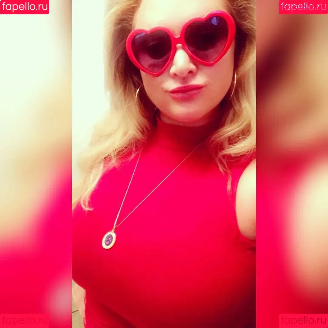 BlondiePomie Onlyfans Photo Gallery 