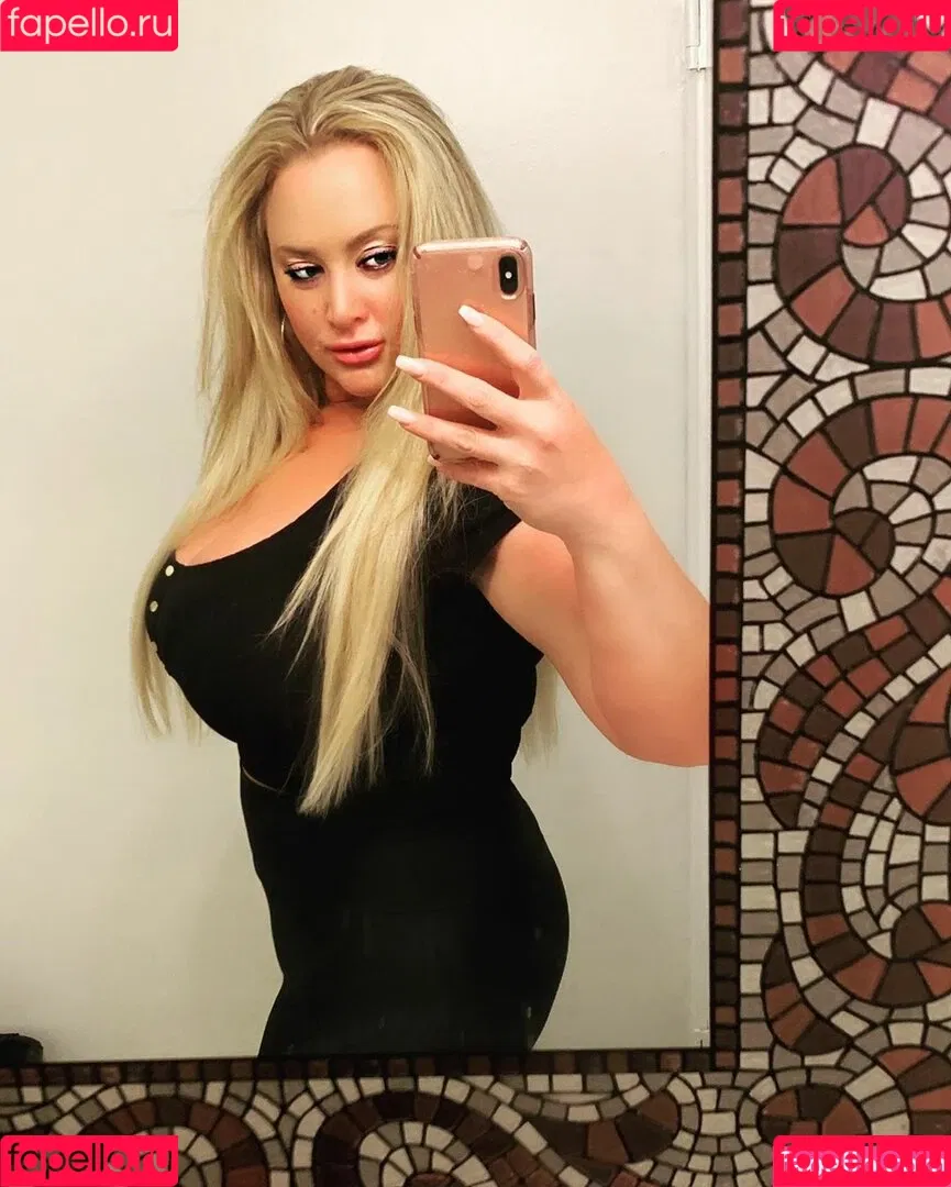 BlondiePomie Onlyfans Photo Gallery 