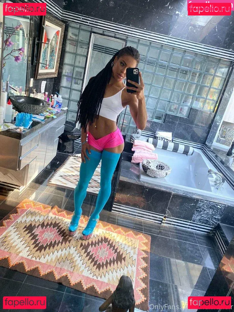 thekiranoir Onlyfans Photo Gallery 