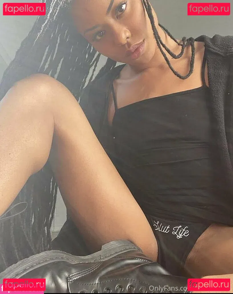 thekiranoir Onlyfans Photo Gallery 