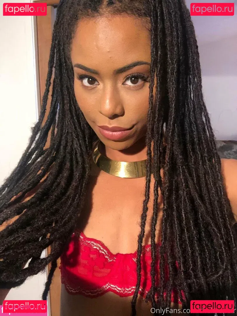 thekiranoir Onlyfans Photo Gallery 