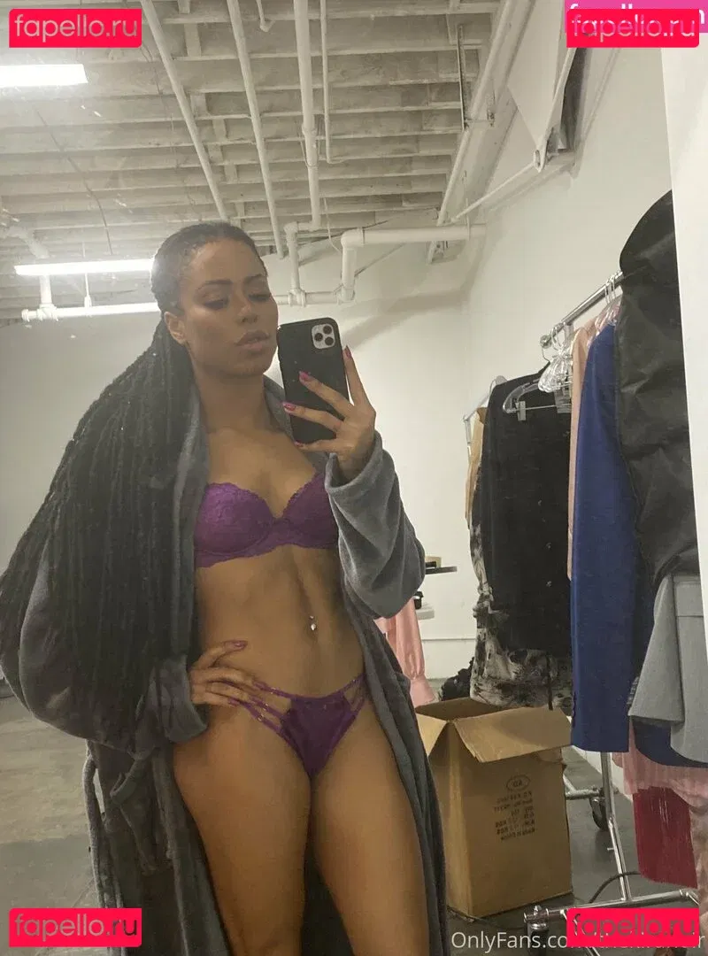 thekiranoir Onlyfans Photo Gallery 