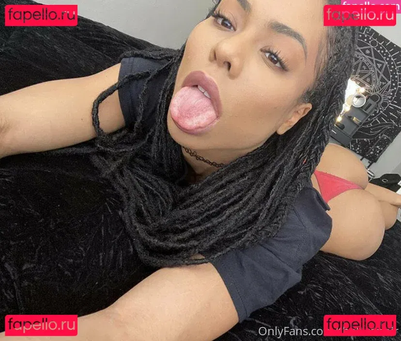 thekiranoir Onlyfans Photo Gallery 