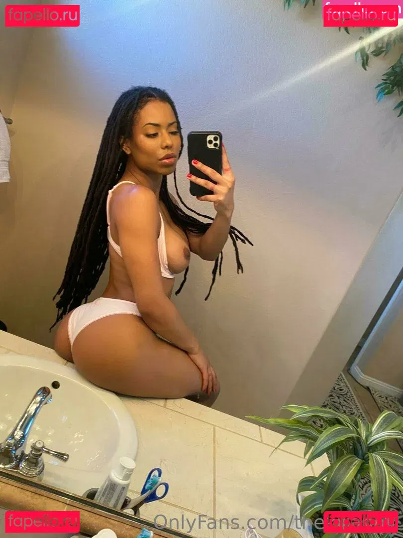 thekiranoir Onlyfans Photo Gallery 