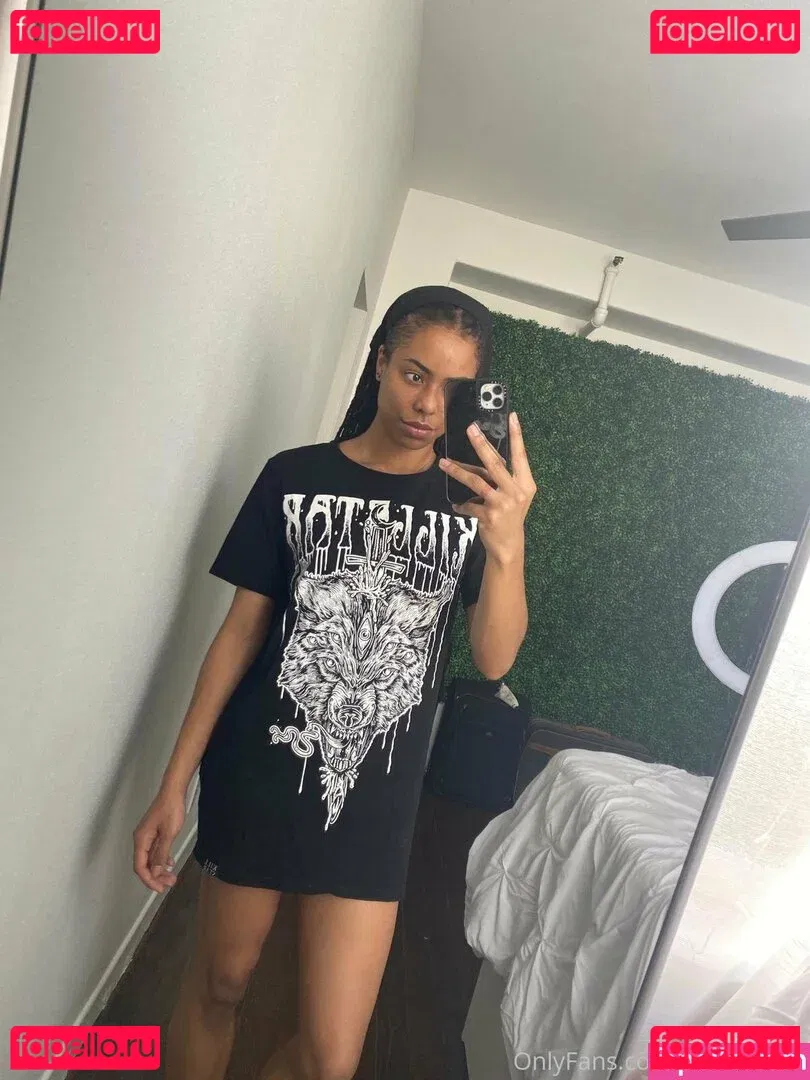 thekiranoir Onlyfans Photo Gallery 