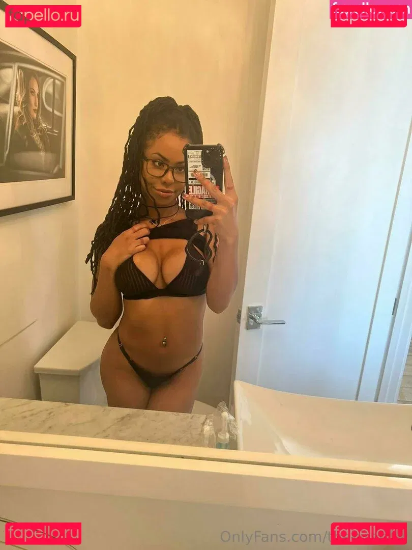 thekiranoir Onlyfans Photo Gallery 