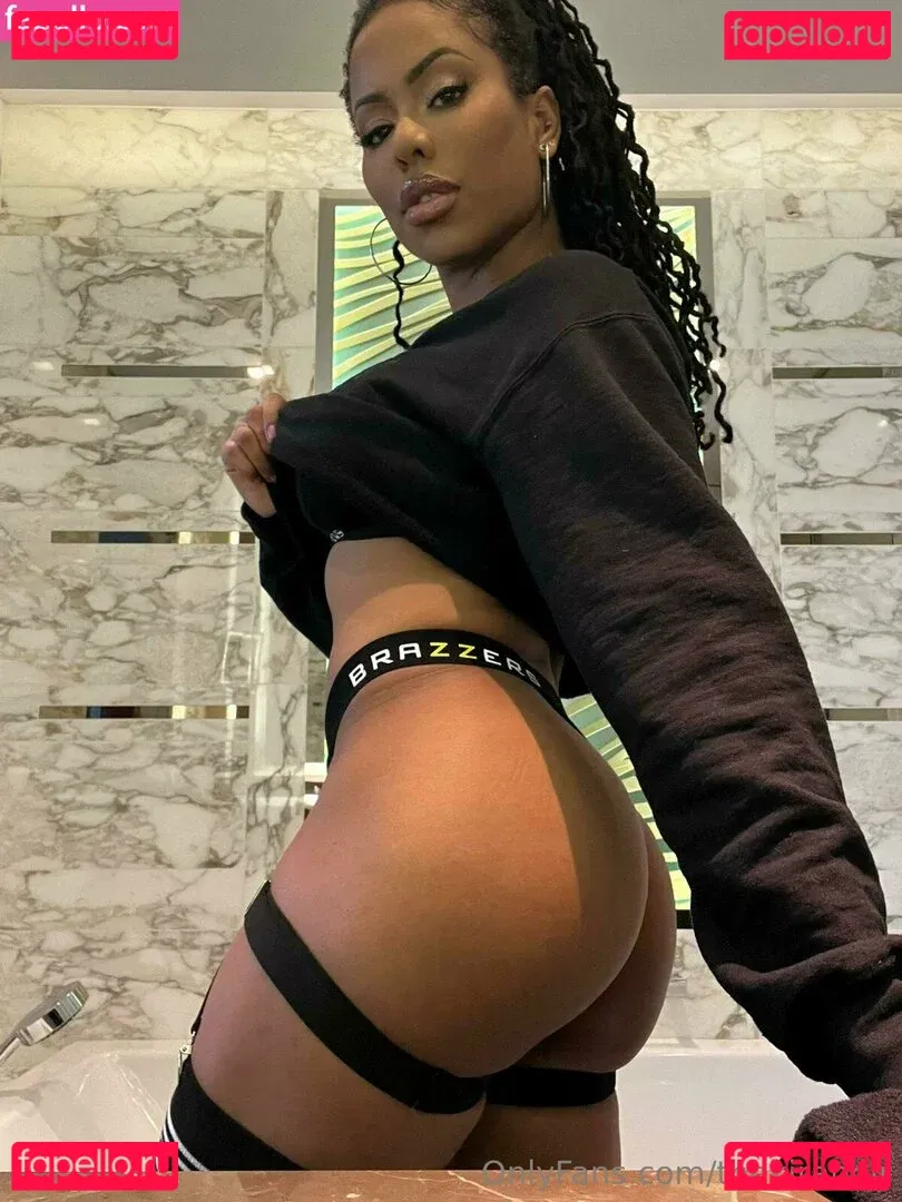 thekiranoir Onlyfans Photo Gallery 