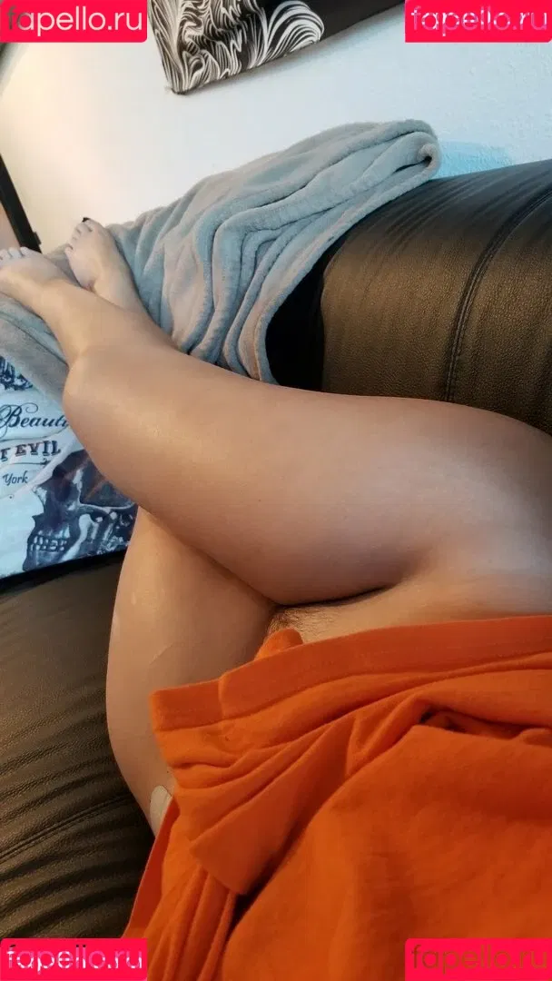 her.name.is.ak Onlyfans Photo Gallery 