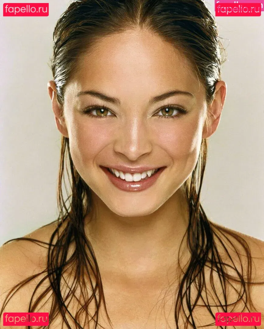 Kristin Kreuk Onlyfans Photo Gallery 