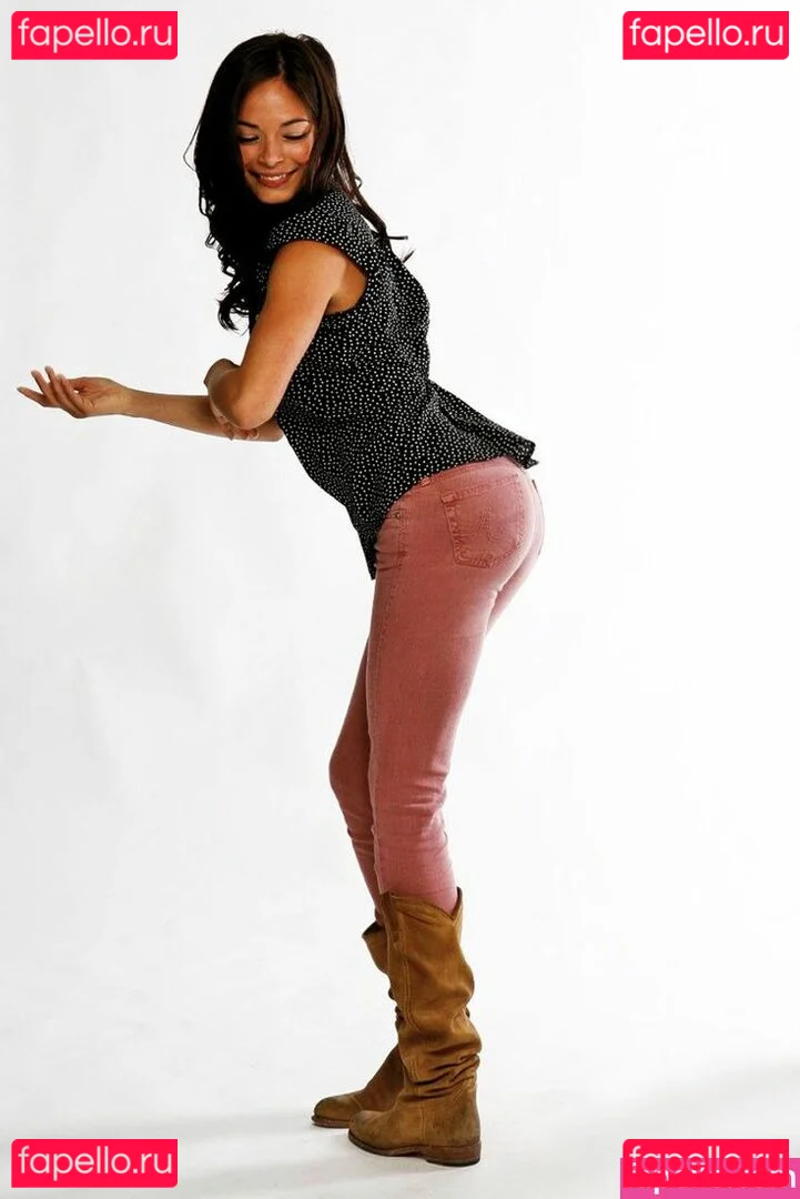 Kristin Kreuk Onlyfans Photo Gallery 