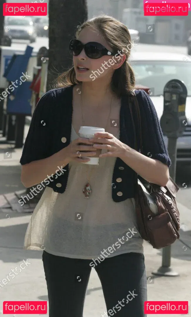 Kristin Kreuk Onlyfans Photo Gallery 