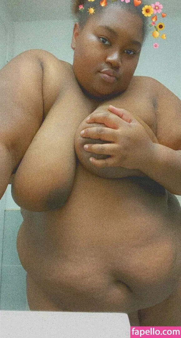 nayizx3 Onlyfans Photo Gallery 