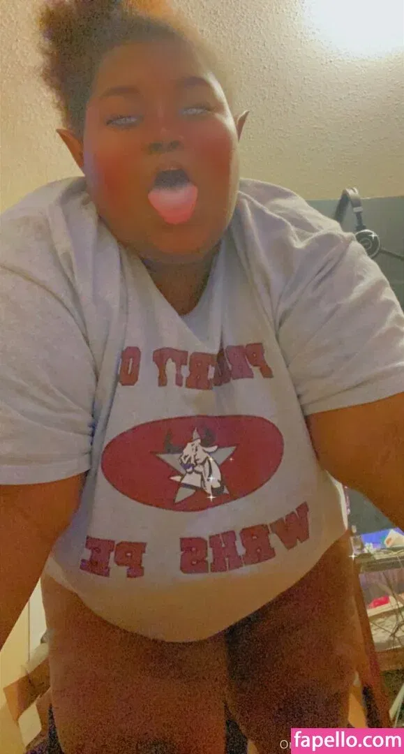 nayizx3 Onlyfans Photo Gallery 