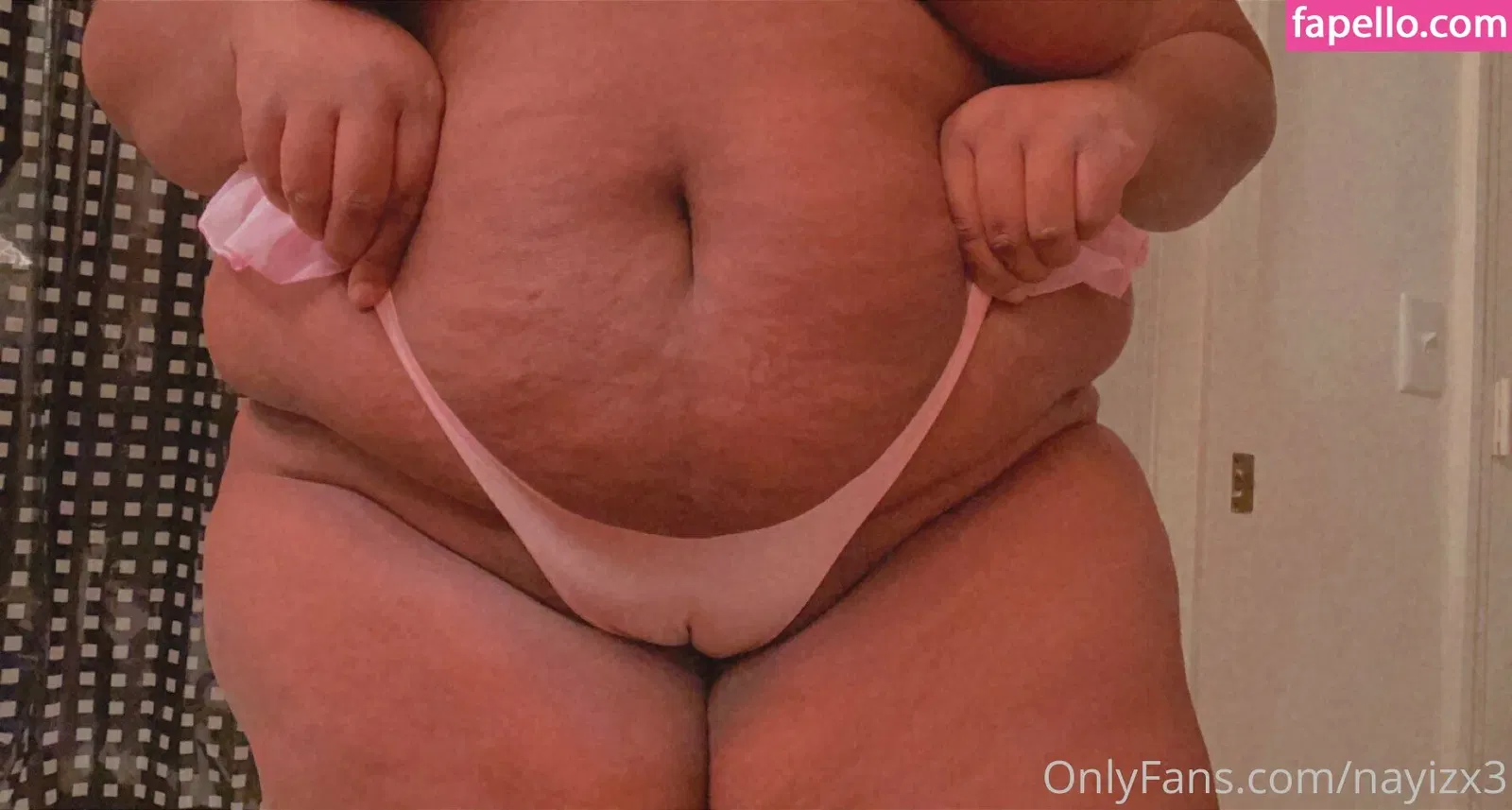 nayizx3 Onlyfans Photo Gallery 