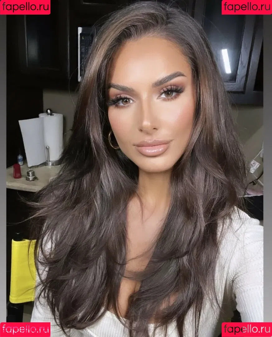 Katherine Eftekhari Onlyfans Photo Gallery 