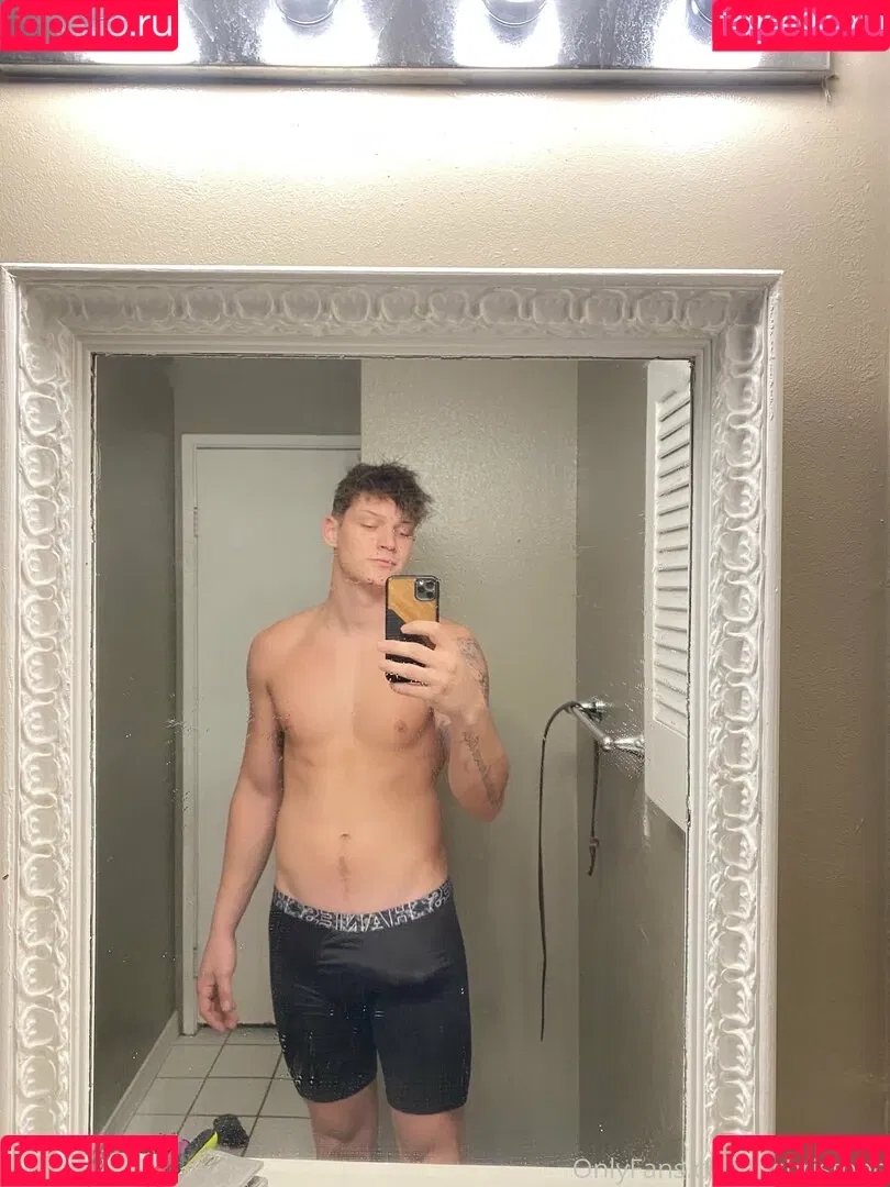 hungodeyfree Onlyfans Photo Gallery 