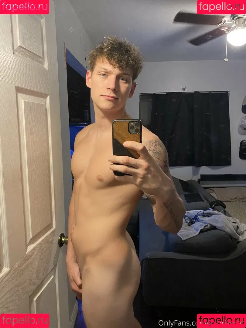 hungodeyfree Onlyfans Photo Gallery 