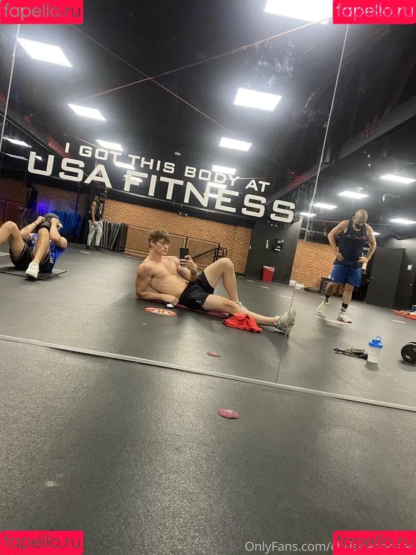 hungodeyfree Onlyfans Photo Gallery 