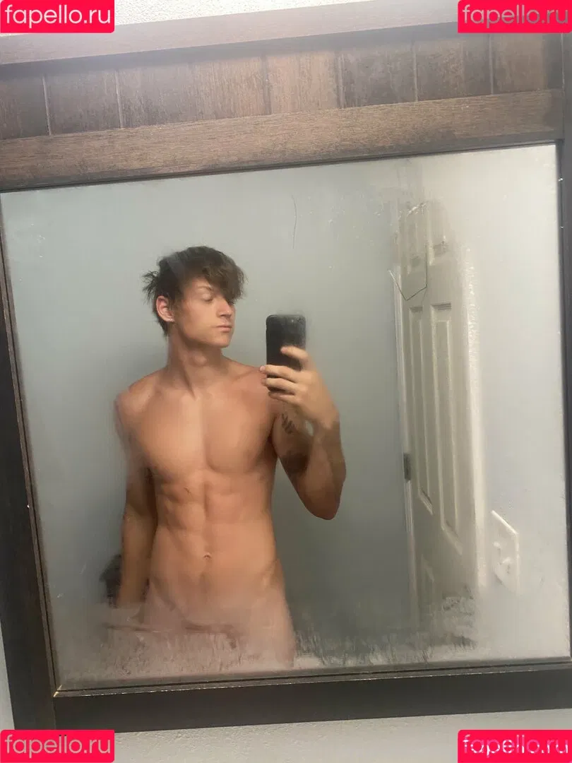hungodeyfree Onlyfans Photo Gallery 
