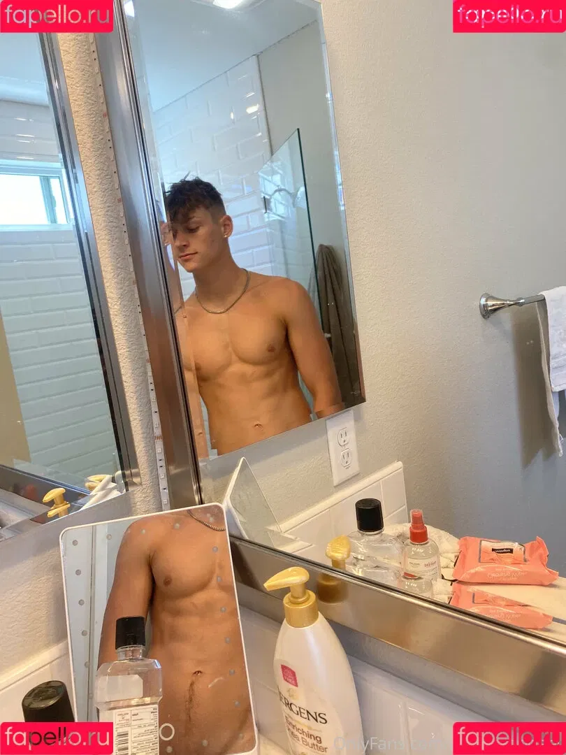 hungodeyfree Onlyfans Photo Gallery 