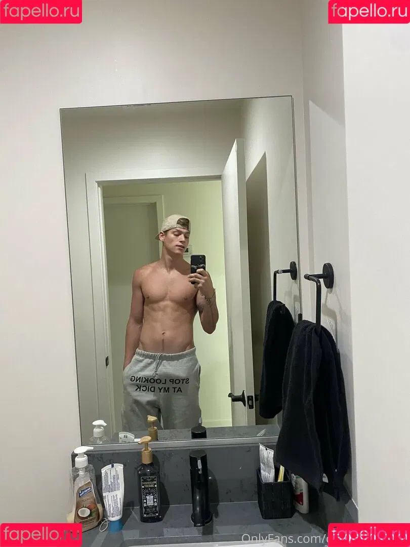 hungodeyfree Onlyfans Photo Gallery 