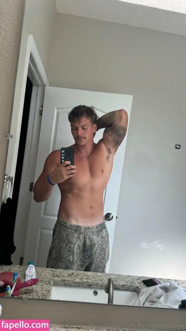 hungodeyfree Onlyfans Photo Gallery 